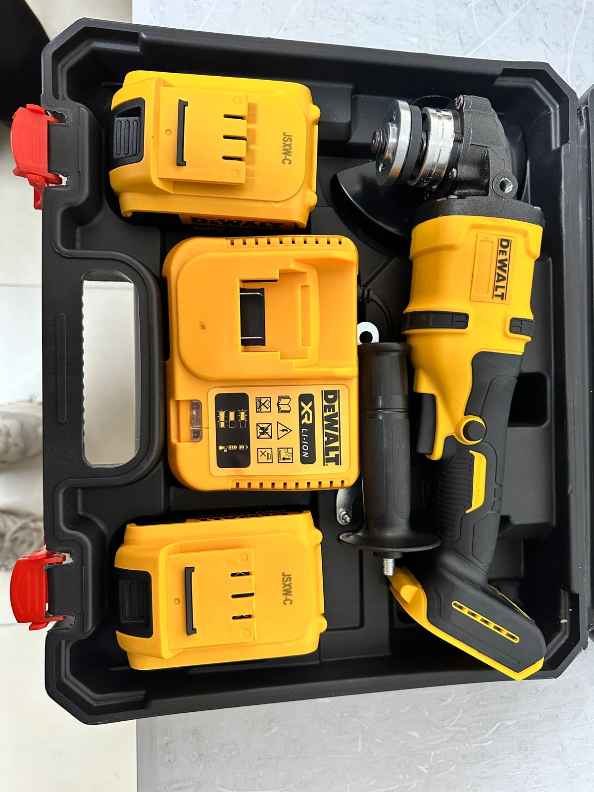 Pulidora 128v DeWalt INALAMBRICA